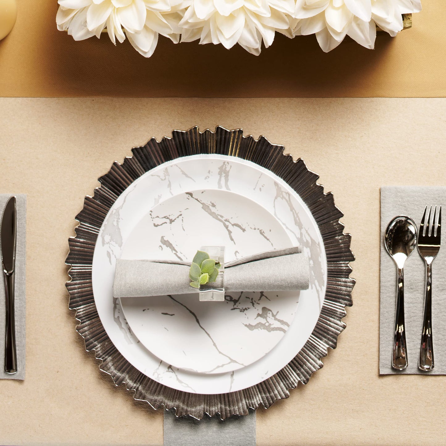 NP-LQDN-BKD-200, Naperee cloth-like dinner napkin under silverware
