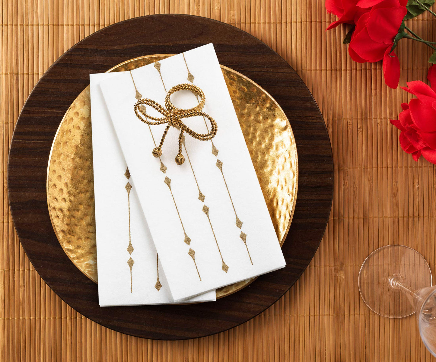 Decorative airlaid paper towel with gold diamond design for weddings
