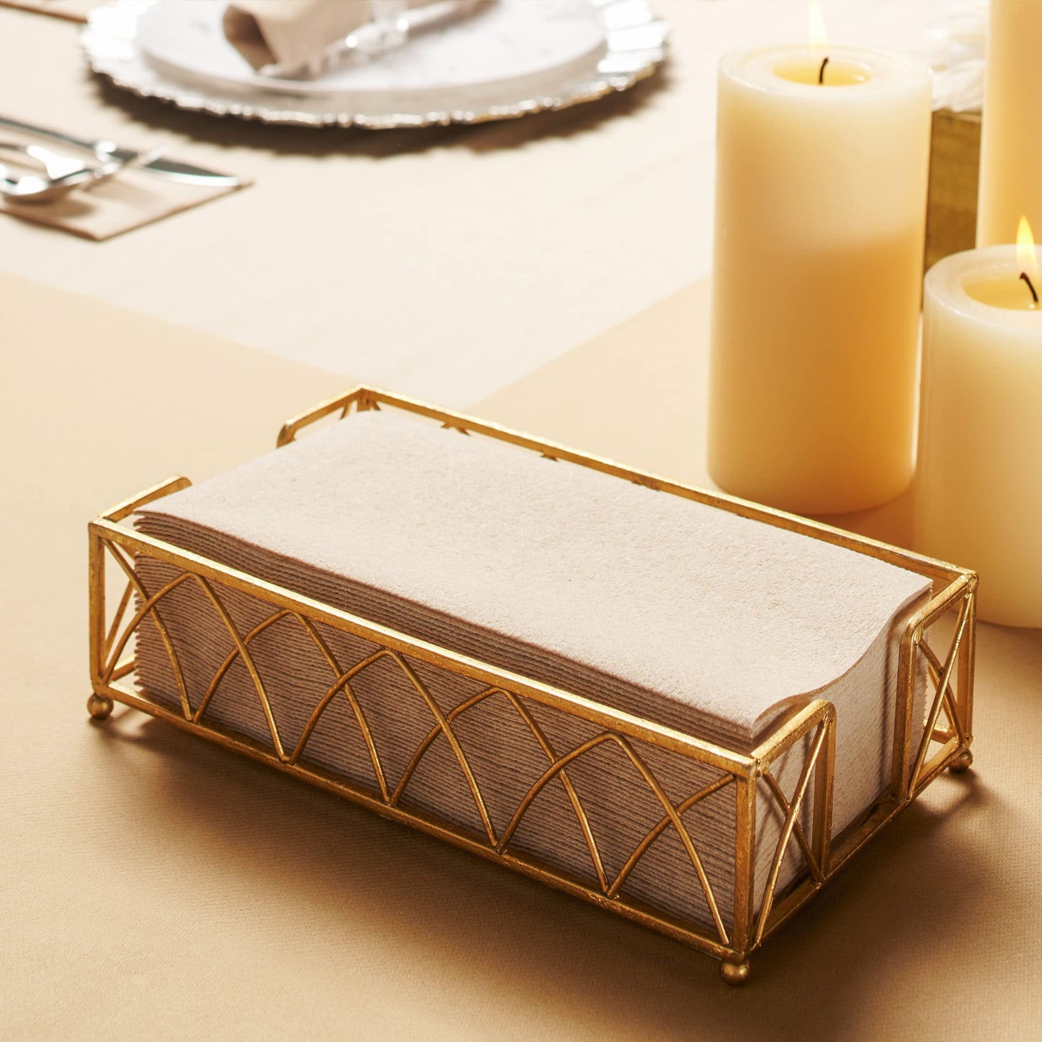 Cloth-like recycled napkins for events and dining