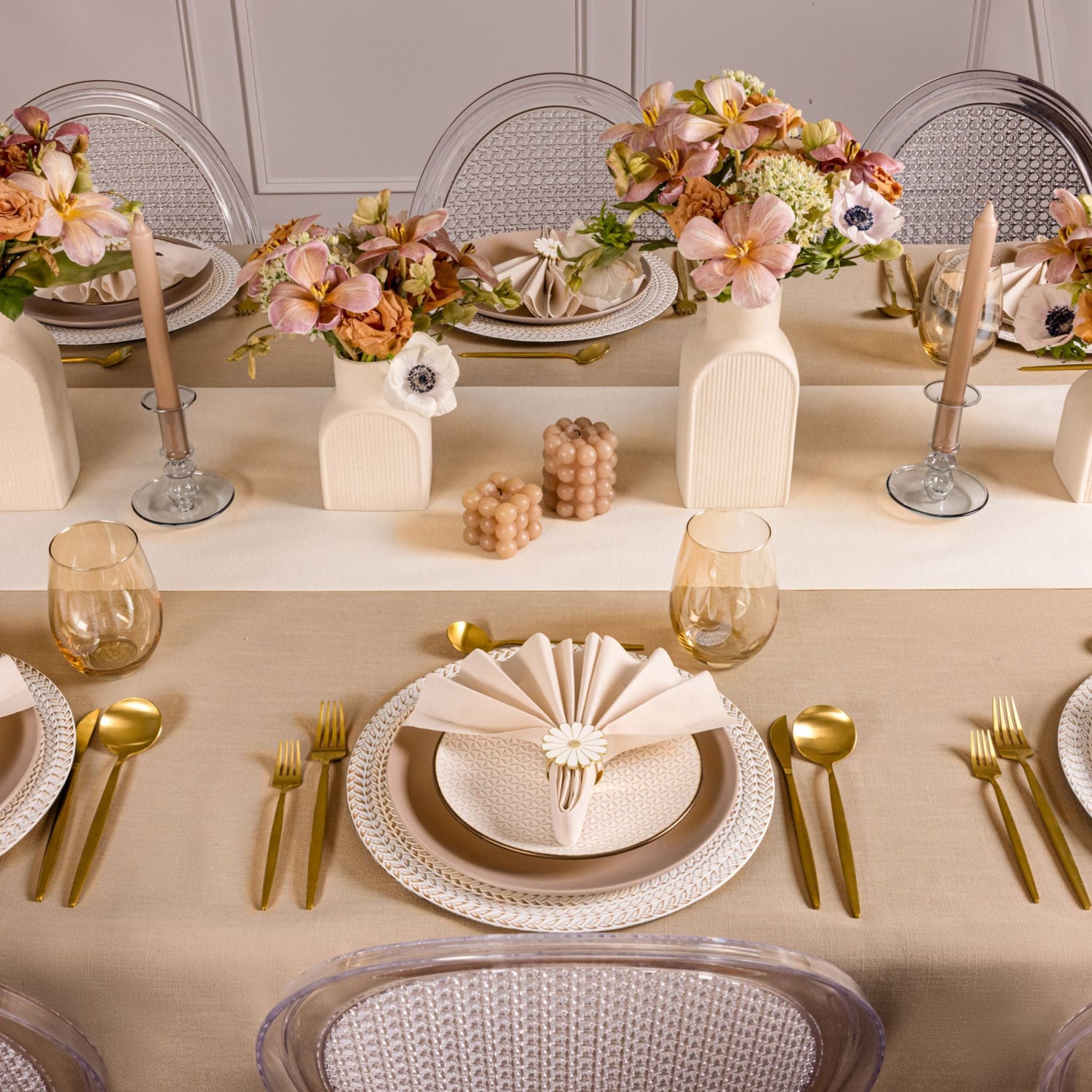 Disposable Ivory Napkins