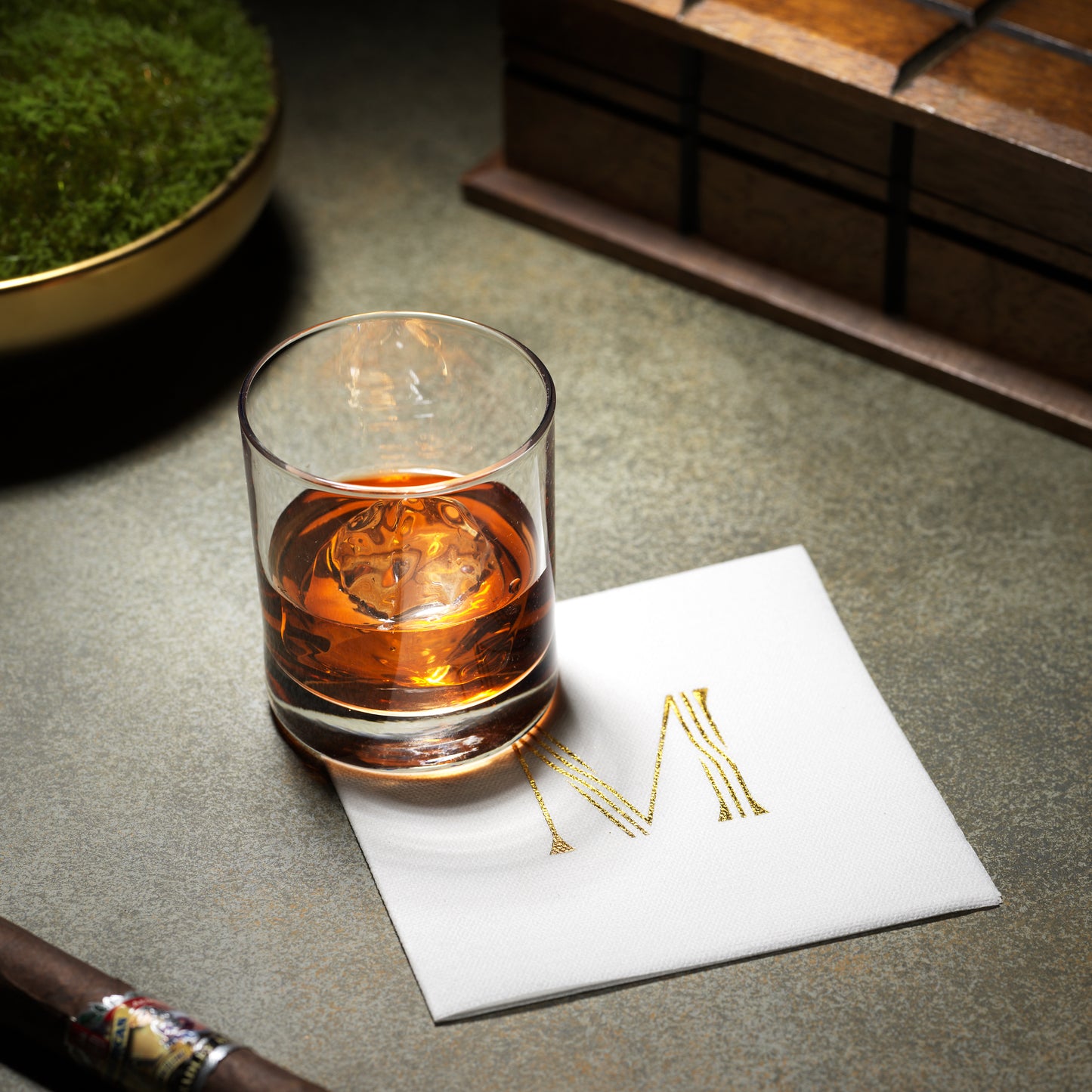 Disposable Linen-Feel Beverage Napkins | Airlaid Paper, 10"x10" (unfolded) - Foil Stamping